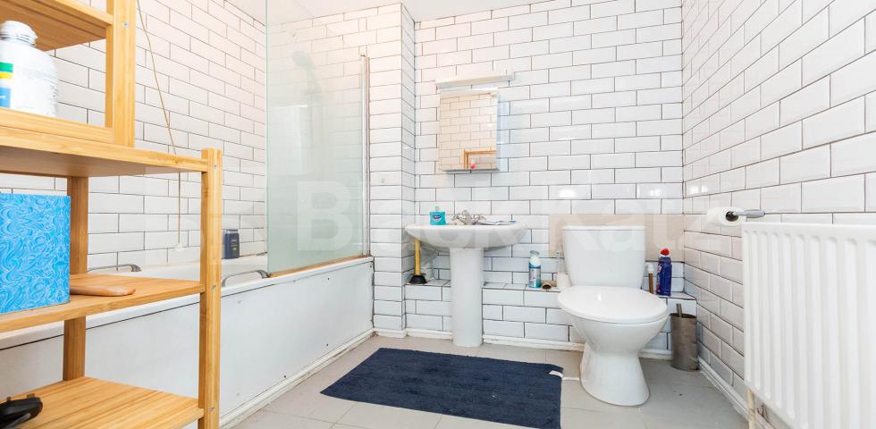 			2 Bedroom, 1 bath, 1 reception Apartment			 Church Road N1, Essex Road